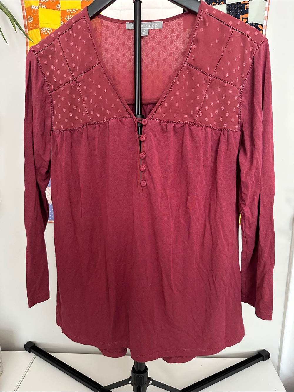 Daniel Rainn Women's 3/4 Sleeve V-Neck Tunic in Wine with Mesh Detail